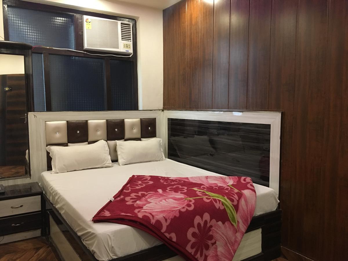 Hotel Hansa Palace Kanpur Exterior foto